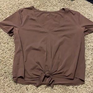 lululemoon cropped tie shirt